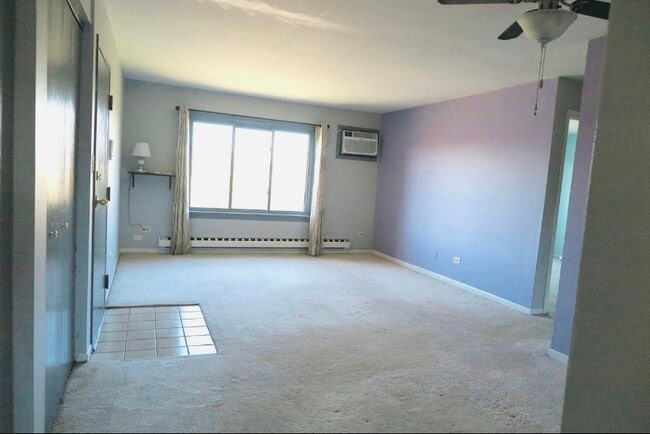 280 Canterbury Ln, Unit 6