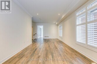 230 Jessie Caverhill Pass in Oakville, ON - Building Photo - Building Photo