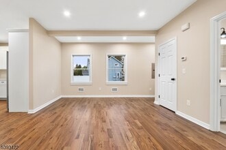 937 Ringwood Ave in Wanaque, NJ - Building Photo - Building Photo