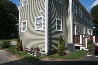 1012 Chestnut St in Newton, MA - Building Photo - Building Photo