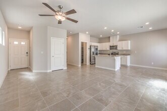 7849 Pink Opal Ave in Las Vegas, NV - Building Photo - Building Photo