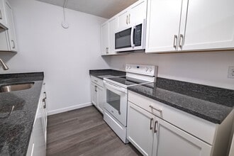 100 High St in Medford, MA - Building Photo - Building Photo