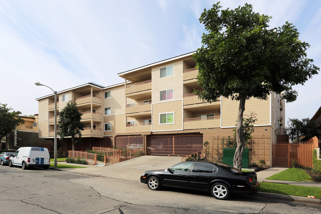 Garnsey Apartments in Santa Ana, CA - Building Photo