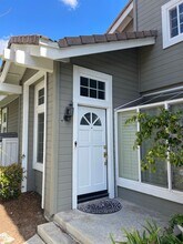 13561 Almond St in Tustin, CA - Building Photo - Building Photo