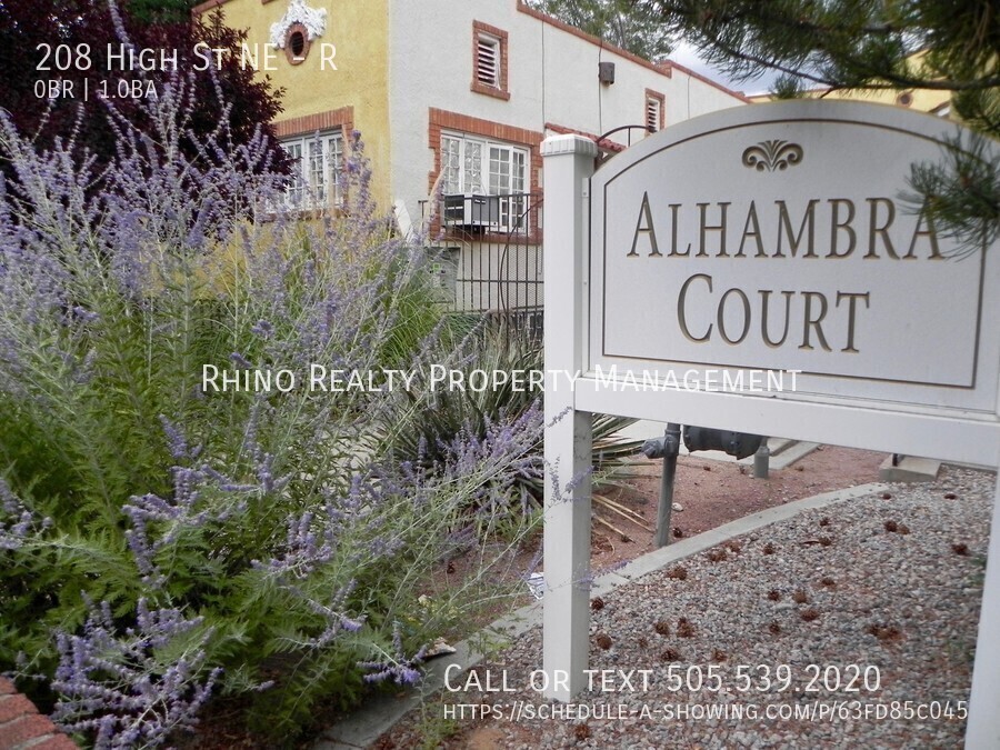 208 High St NE in Albuquerque, NM - Building Photo