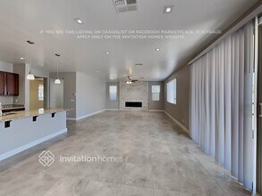 7911 W Atlantis Wy in Phoenix, AZ - Building Photo - Building Photo