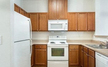 Marne Point Apartments in Ft Stewart, GA - Foto de edificio - Building Photo