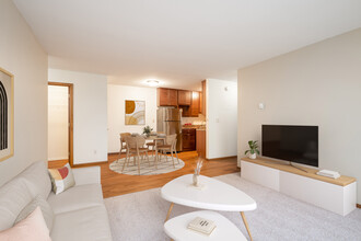 Kings Highway Apartments in Minneapolis, MN - Building Photo - Building Photo