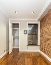 East 116th Street, Unit 3C in New York, NY - Building Photo - Building Photo