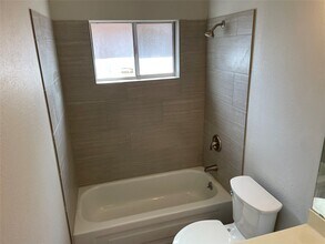 505 Landing Blvd in League City, TX - Building Photo - Building Photo