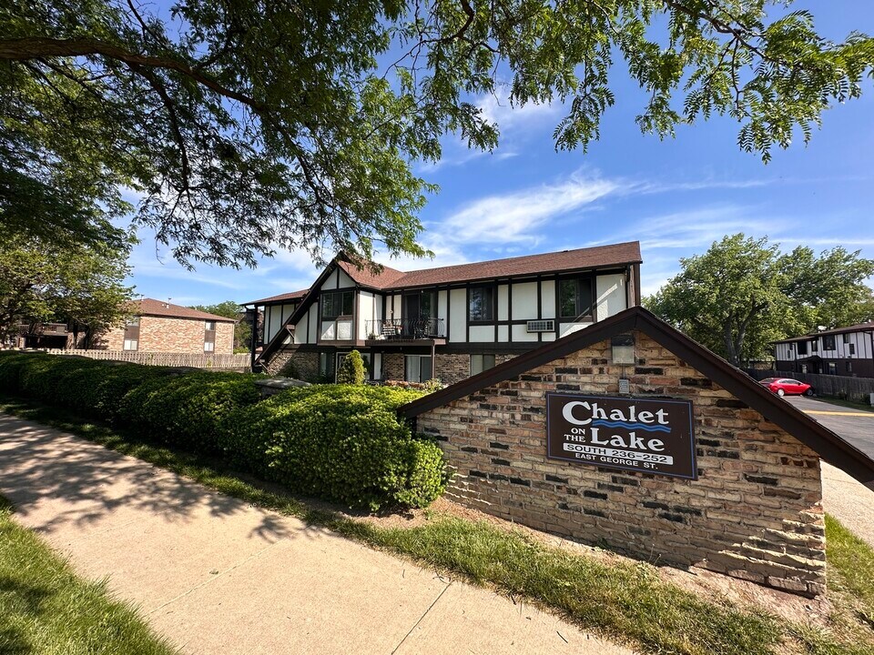 236 George St in Bensenville, IL - Building Photo