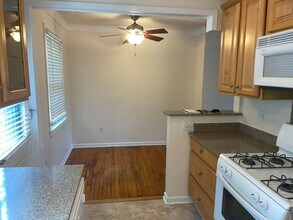 565 Wakefield Dr in Charlotte, NC - Building Photo - Building Photo