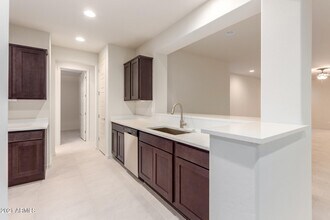 8755 W Solano Dr in Glendale, AZ - Building Photo - Building Photo