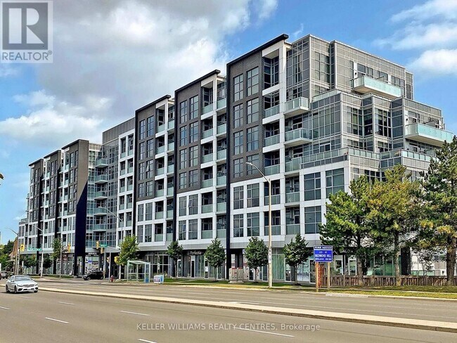 8763-8763 Bayview Ave in Richmond Hill, ON - Building Photo - Building Photo