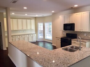 390 Virginia Highlands in Fayetteville, GA - Building Photo - Building Photo