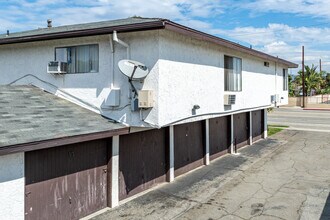 Mulberry Terrace in Whittier, CA - Building Photo - Building Photo