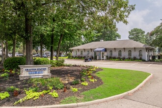 Grafton Station Apartments in Yorktown, VA - Foto de edificio - Building Photo