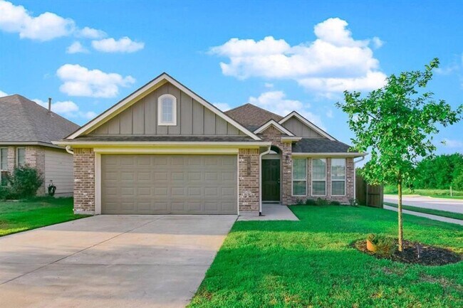 100 Brookside Dr photo'