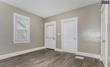 1143 Louis Coleman Jr Drive in Louisville, KY - Building Photo - Building Photo