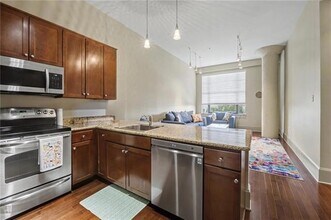 1201 Canal St, Unit 474 in New Orleans, LA - Foto de edificio - Building Photo