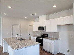 2024 Underwood Dr in Lawrenceville, GA - Building Photo - Building Photo
