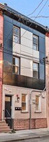 2104 N 8th St in Philadelphia, PA - Building Photo