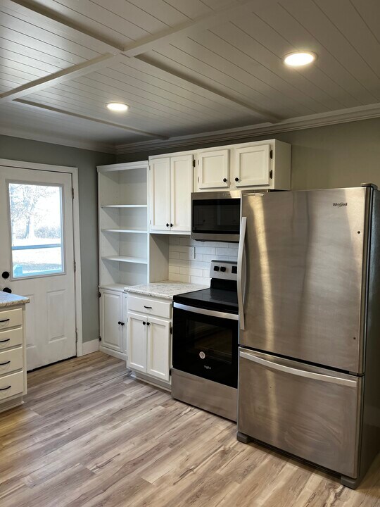 213 S 4th St in Festus, MO - Building Photo