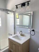 5444 Colfax Ave, Unit 3 in Los Angeles, CA - Foto de edificio - Building Photo