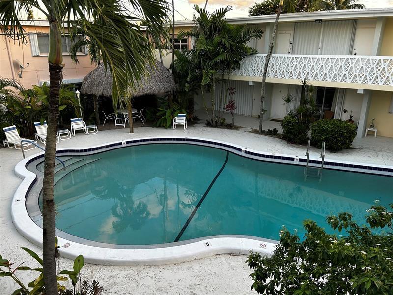 4630 Poinciana St in Lauderdale-by-the-Sea, FL - Foto de edificio