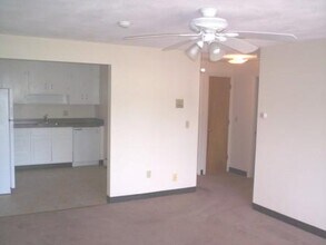 127 Quincy St in Quincy, MA - Building Photo - Building Photo