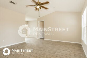 916 N Dean Cir in Deltona, FL - Building Photo - Building Photo