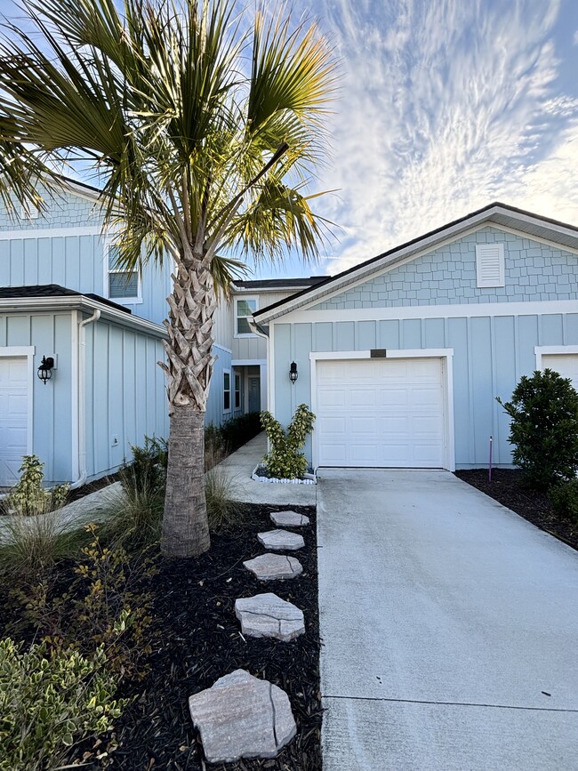 property at 29 Pomona Wy