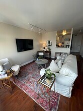 444 W Fullerton Pky, Unit 1905 in Chicago, IL - Foto de edificio - Building Photo