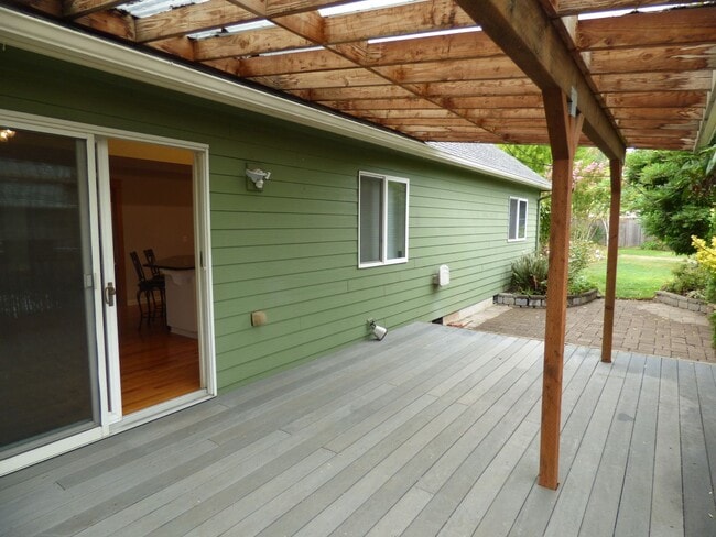 4592 Indian Earth Ct in Salem, OR - Building Photo - Building Photo