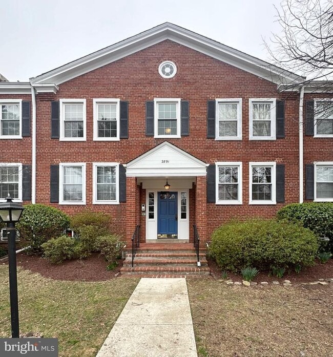 property at 2891 S Abingdon St