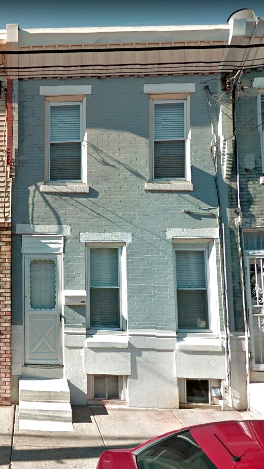 320 Cantrell St photo'