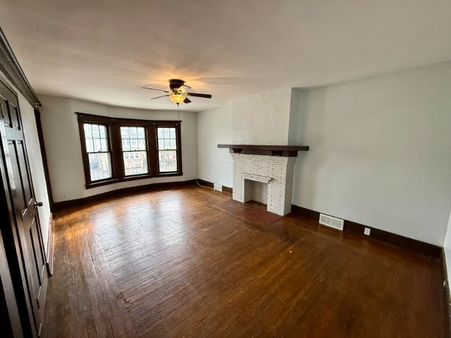 46 Roanoke Pkwy in Buffalo, NY - Foto de edificio - Building Photo