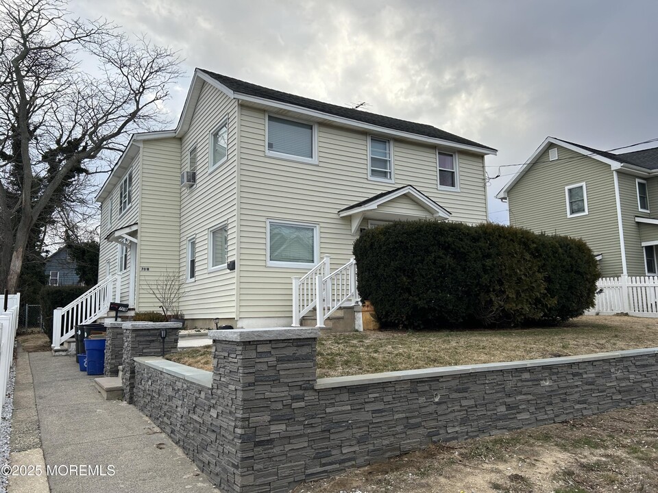 701 15th Ave in Belmar, NJ - Building Photo