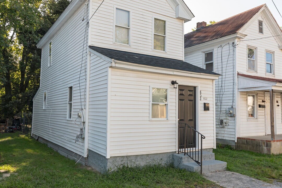 802 Phillips St in Cambridge, MD - Building Photo