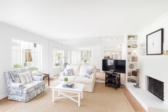 8944 Chatsworth Dr in Houston, TX - Building Photo - Building Photo