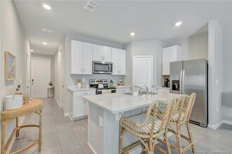 396 SE Sea Hunt Way in Stuart, FL - Building Photo - Building Photo