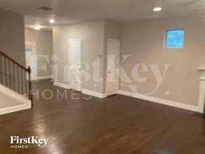 4120 Woodland Park Dr SW in Atlanta, GA - Building Photo - Building Photo