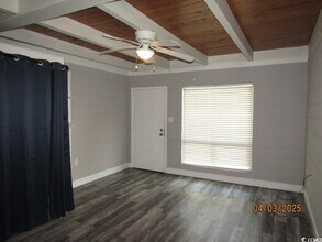 2008 Hillside Dr S in North Myrtle Beach, SC - Foto de edificio - Building Photo