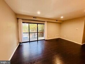 10723 West Dr in Fairfax, VA - Building Photo - Building Photo