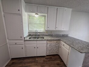 920 Mesquite St in Stephenville, TX - Building Photo - Building Photo