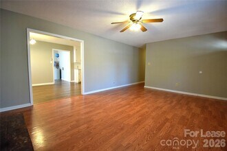 237 Moorefield Dr in Matthews, NC - Building Photo - Building Photo