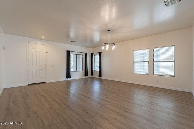 17313 N 185th Dr in Surprise, AZ - Foto de edificio - Building Photo