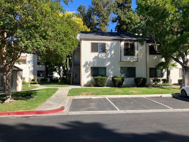 1391 Meadow Ridge Cir in San Jose, CA - Building Photo - Building Photo