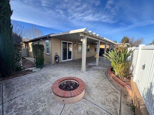 40246 Emery Dr in Temecula, CA - Building Photo - Building Photo