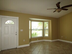 2624 Valencia Dr in Venice, FL - Building Photo - Building Photo